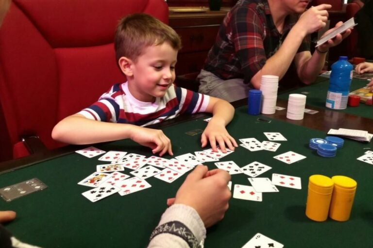 6 qui prend : l’âge idéal pour comprendre les règles et piéger les adultes